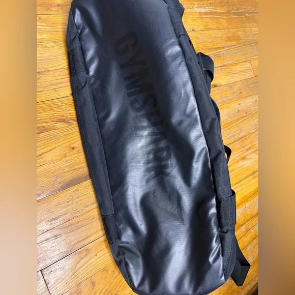 Gymshark Lifestyle/Duffle Gym Bag w/ Shoe Compartment - Picture 8 of 11